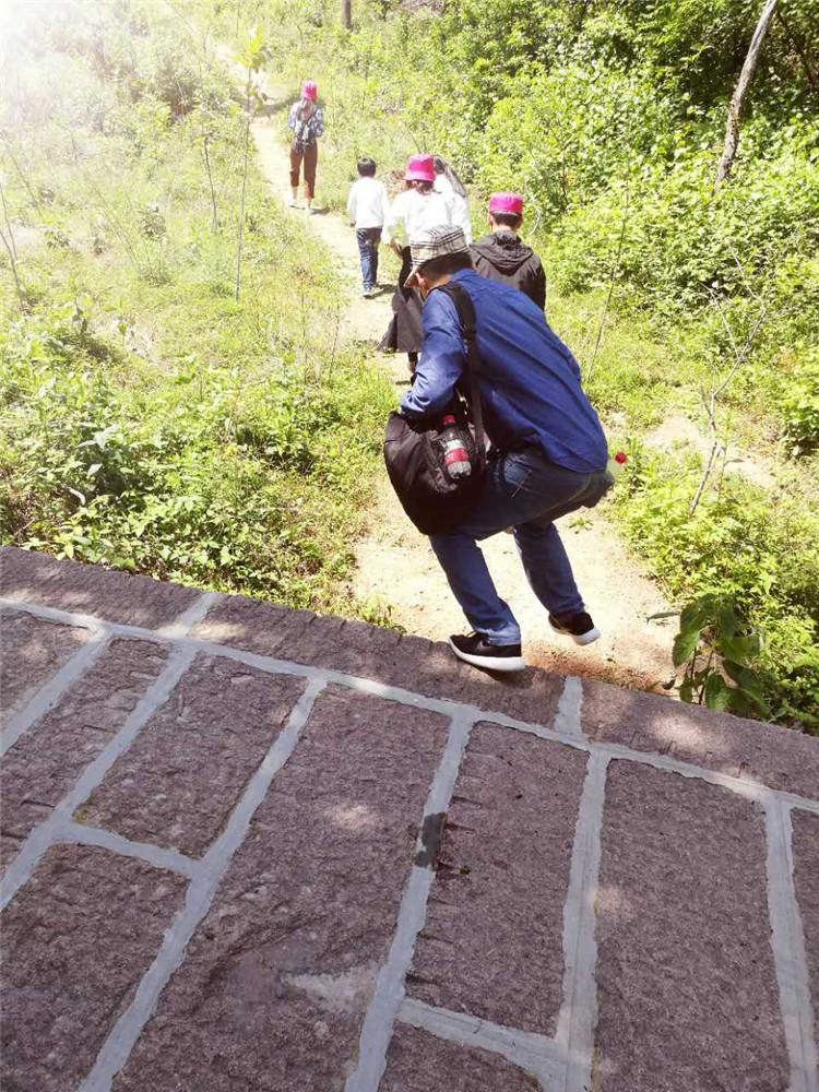 天思装饰巨石山两日游之登山游览巨石山